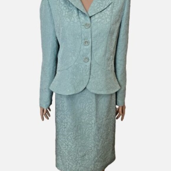 NWT EMMA & JAMES Light Green Skirt Suit Set Embellished Size 12 / 14 Retail $129 - Picture 1 of 5